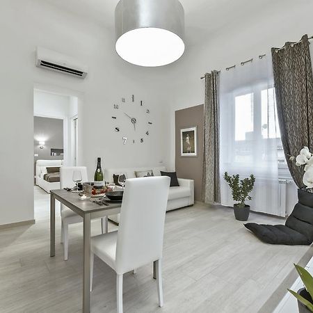 Accademia Apartment Florens Rum bild